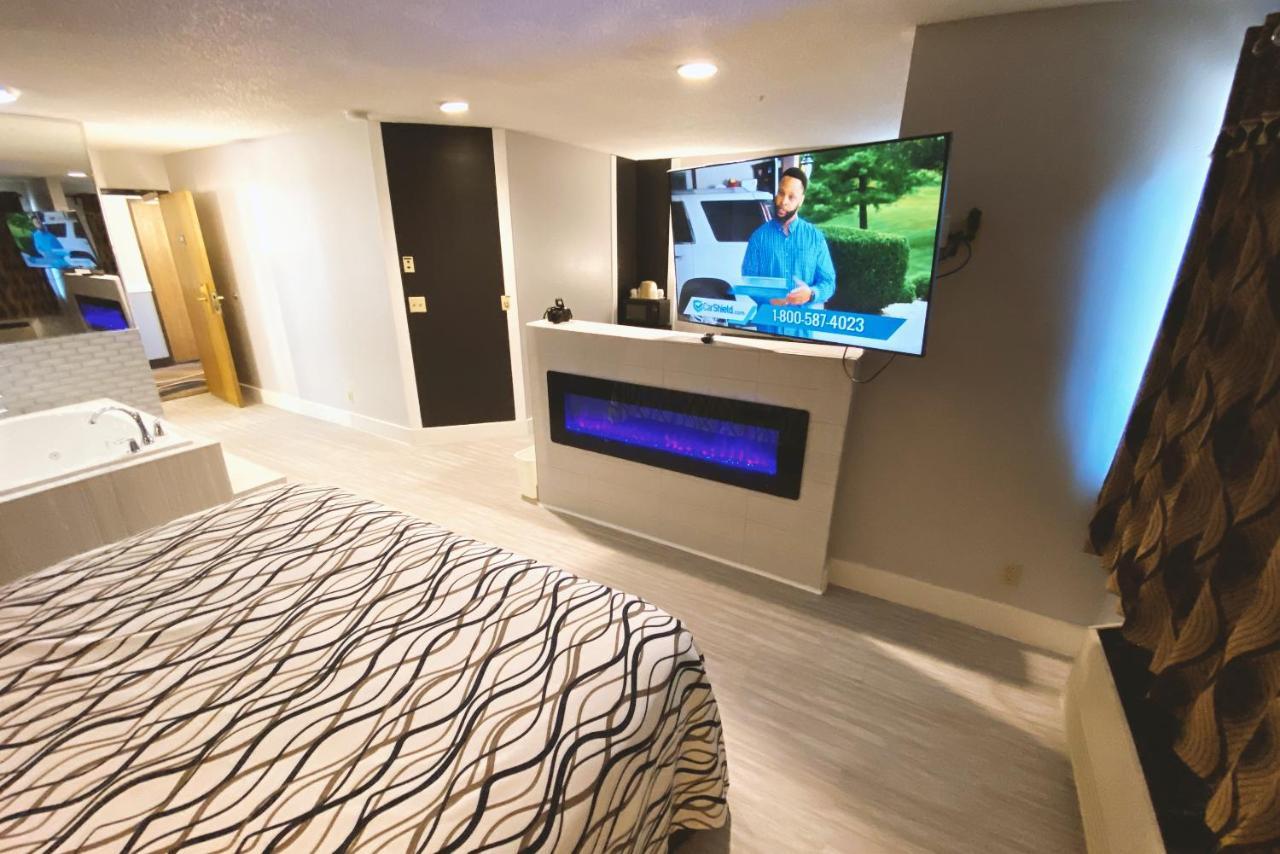 Coratel Inn & Suites By Jasper Hastings Kültér fotó
